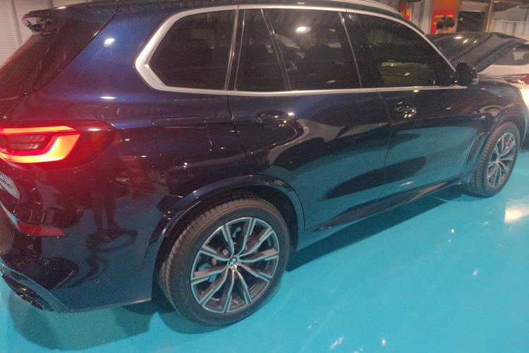 Used BMW X5 2022 xDrive40i M Sport Package
