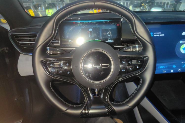 Used BYD Seal 2022 550 km Standard Range Rear-Wheel Drive Prestige Version
