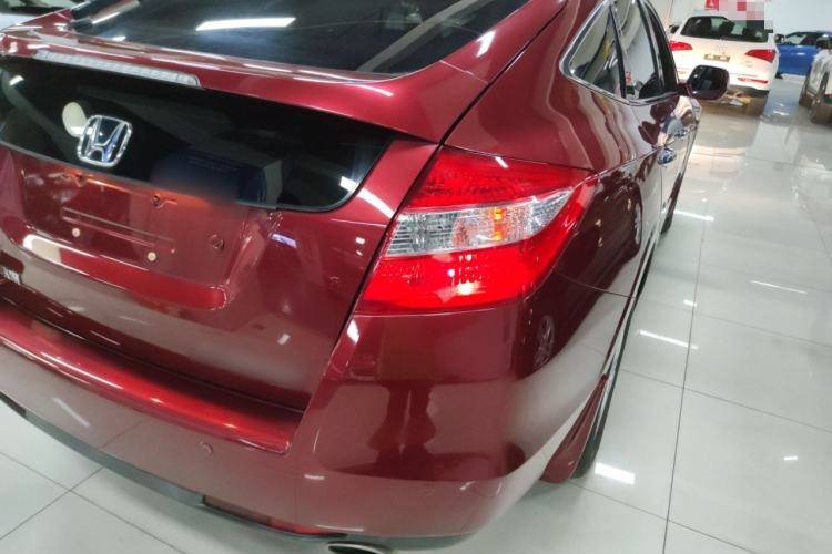 Used Honda Crosstour 2012 2.4L Luxury Edition
