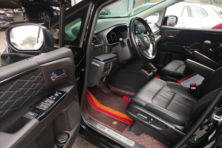 Used Honda Elysion 2022 2.0L eHEV Luxury Edition
