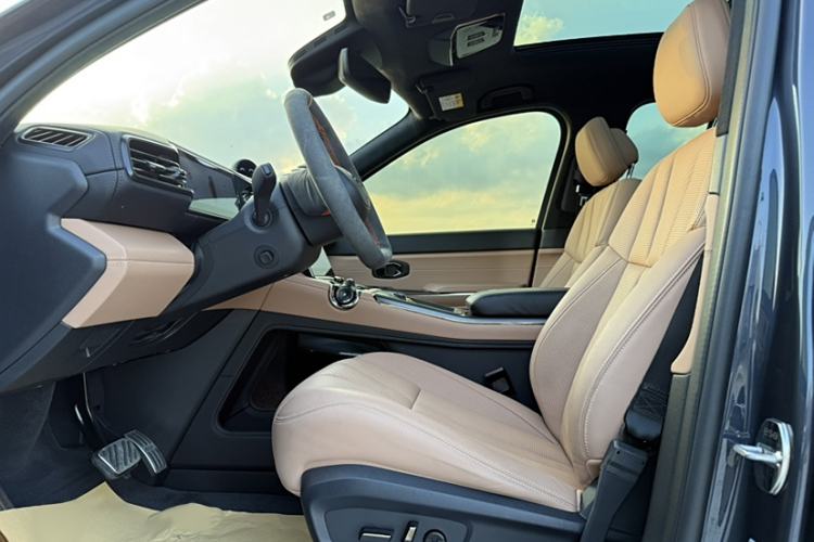 Used Nio ES8 2020 580 km Signature Edition 7-Seater Version
