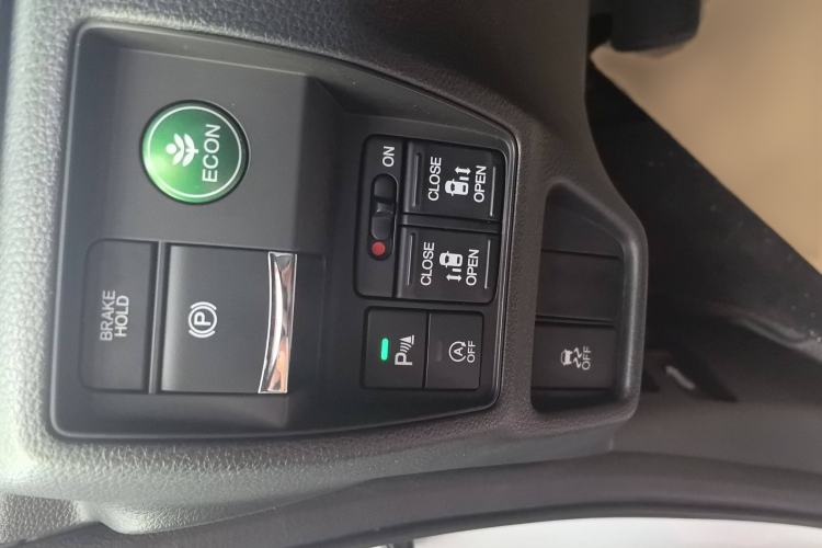 Used Honda Odyssey 2015 2.4L Supreme Edition