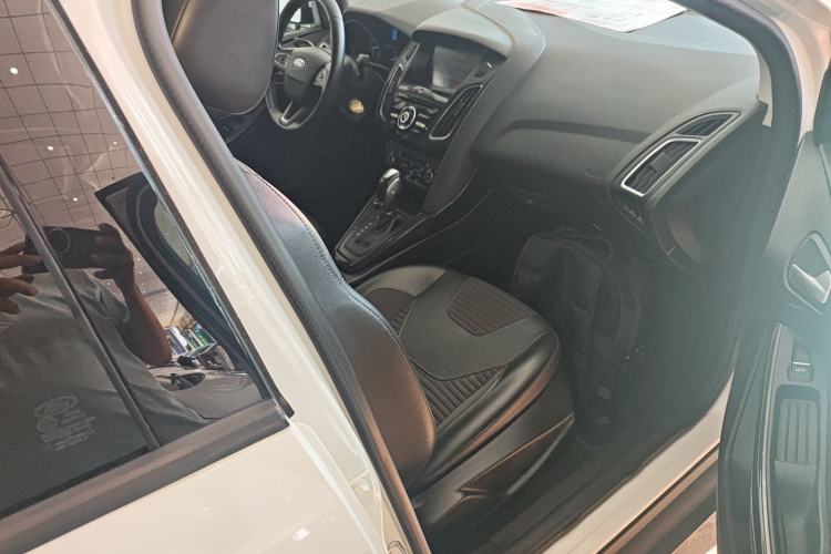 Used Ford Focus 2017 Sedan 1.6L Automatic Fashion Edition Smart Drive Version