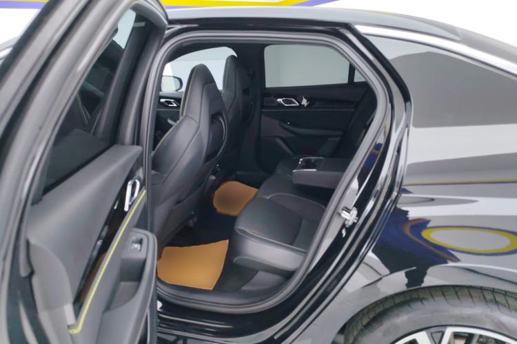 Used Lynk & Co 03 2023 1.5TD DCT JingPro
