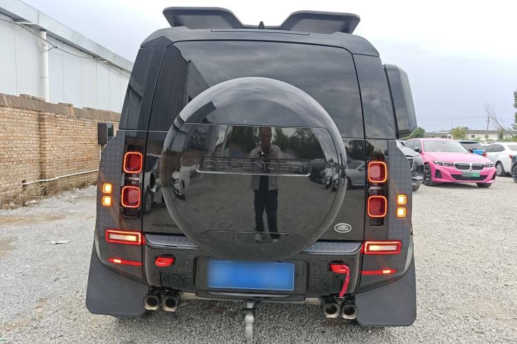 Used Land Rover Defender 2023 Facelift 110 3.0T P400 Dark Edition
