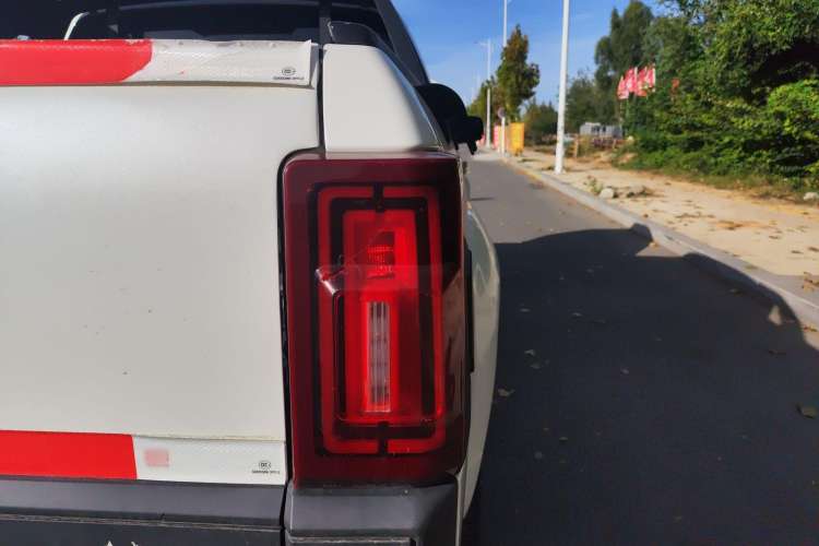 Used JMC Yuhu 9 2019 2.0T Automatic Gasoline Two-Wheel Drive Comfort Edition
