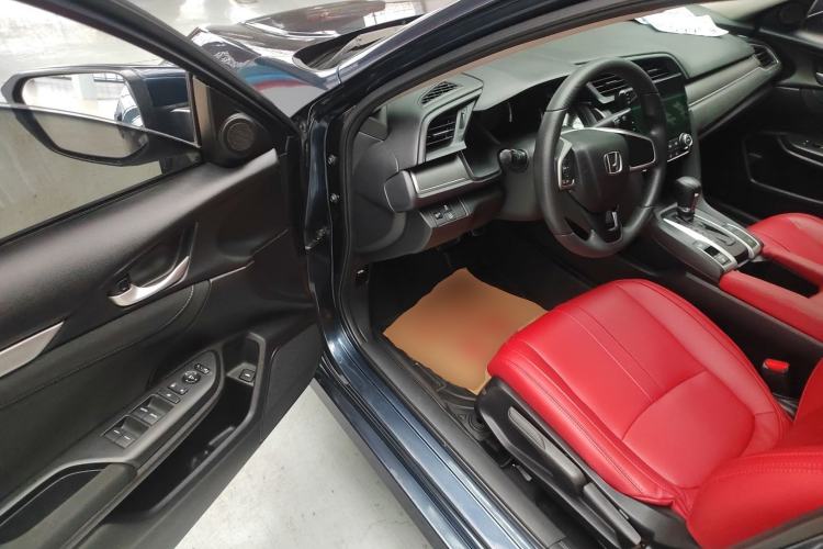 Used Honda Civic 2016 180TURBO CVT Comfort Version
