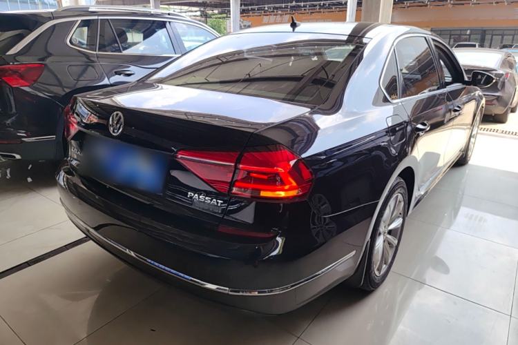 Used Volkswagen Passat 2017 280TSI DSG Luxury Edition
