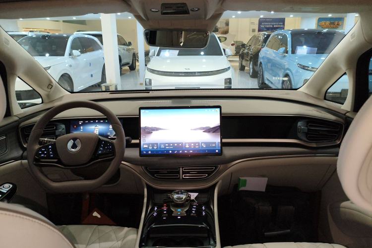 Used Denza D9 2022 DM-i 970 Four-Wheel Drive Flagship Model