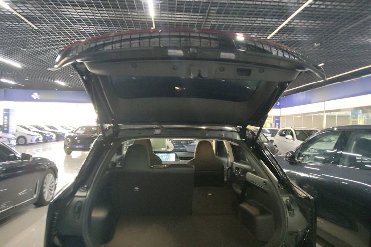 Used Venucia V DD-i 2023 60km iD Version
