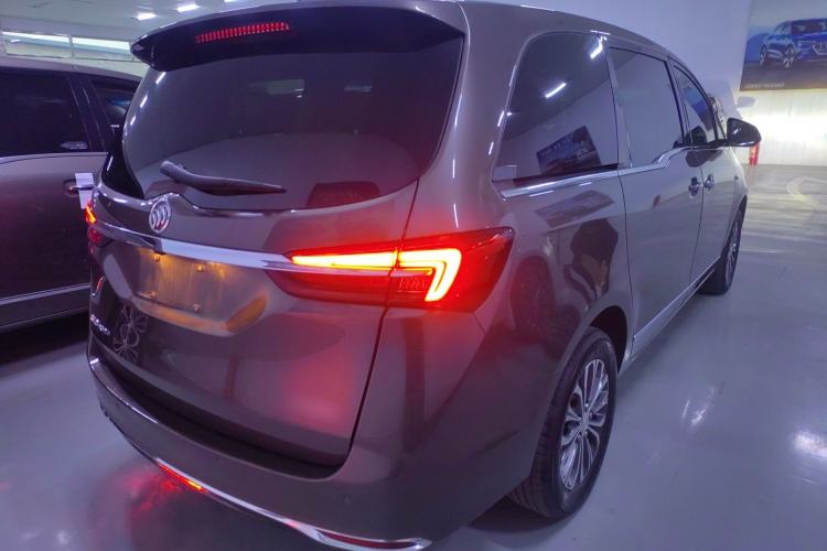 Used Buick GL8 2022 Land Business Class 652T Luxury Model
