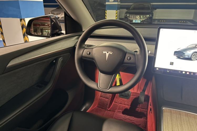 Used Tesla Model Y 2024 Rear-Wheel-Drive Version
