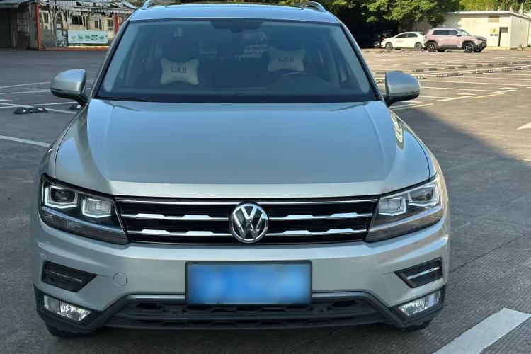 Used Volkswagen Tiguan L 2019 Revised 330TSI Automatic Two-Wheel Drive Smart & Luxury Edition China VI Standard
