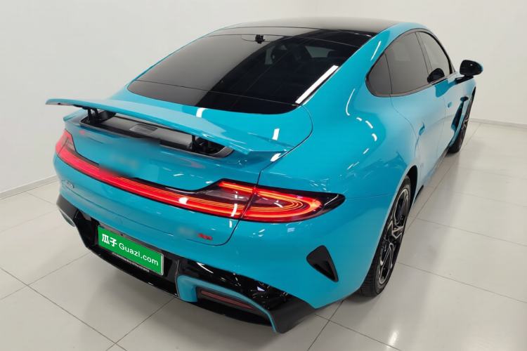 Used Xiaomi Auto SU7 2024 Four-Wheel Drive Ultra-Long Range Advanced Intelligent Driving Max Edition