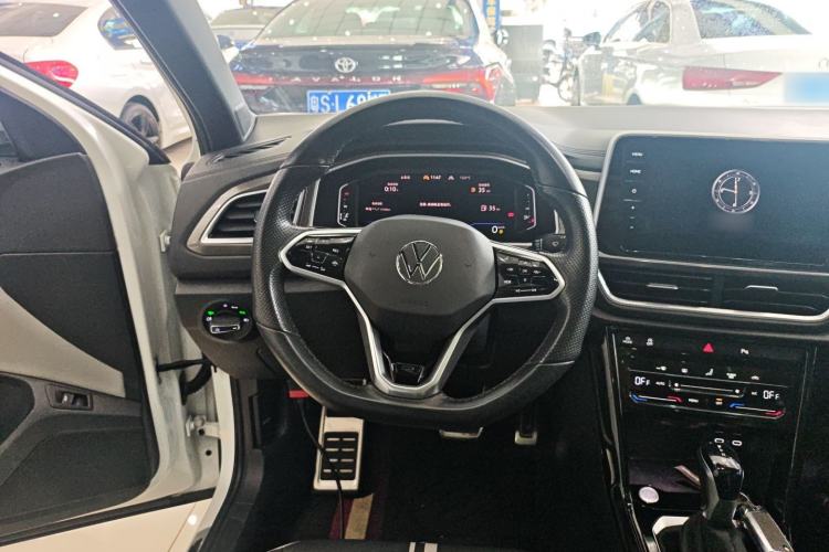 Used Volkswagen T-ROC 2023 300TSI DSG Two-Wheel-Drive Chen Guang Edition