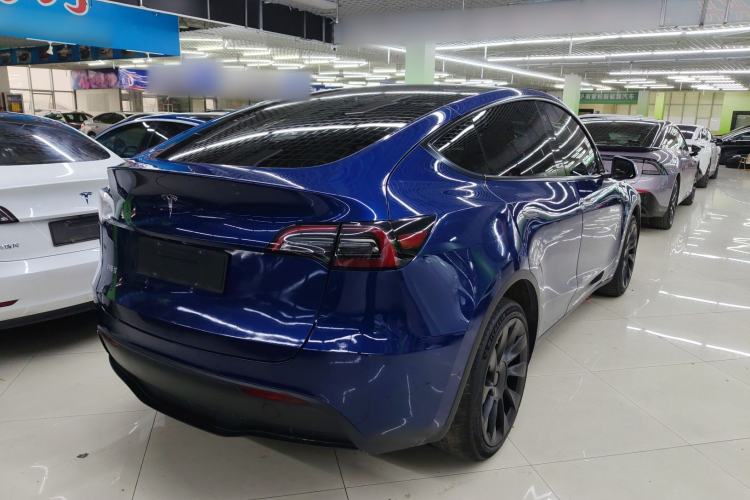 Used Tesla Model Y 2021 Long-Range All-Wheel-Drive Version
