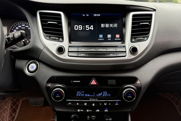 Used Hyundai Tucson 2015 1.6T Dual-Clutch Two-Wheel-Drive Smart Model
