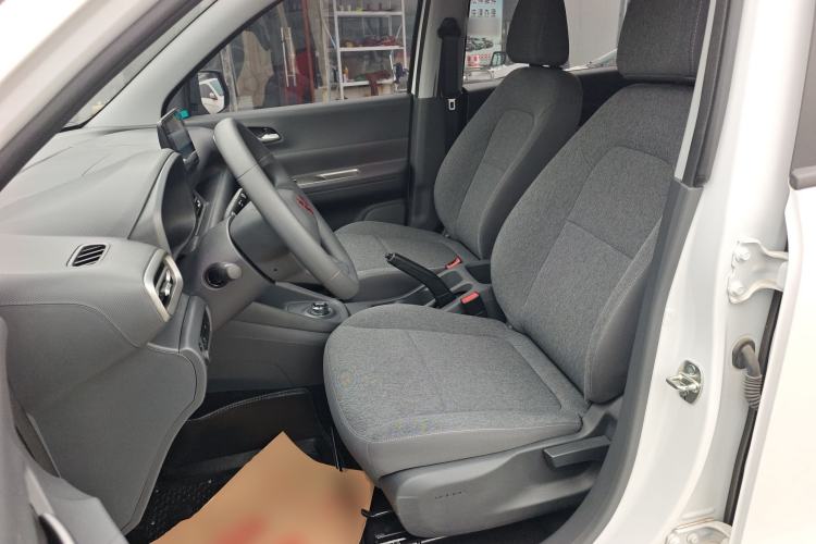 Used Wuling Hongguang New Energy 2025 Extended-Range Hybrid 50KM Comfort Version
