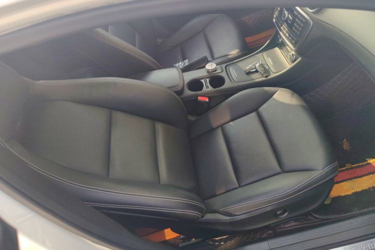 Used Mercedes-Benz GLA 2015 GLA 220 4MATIC Luxury Model