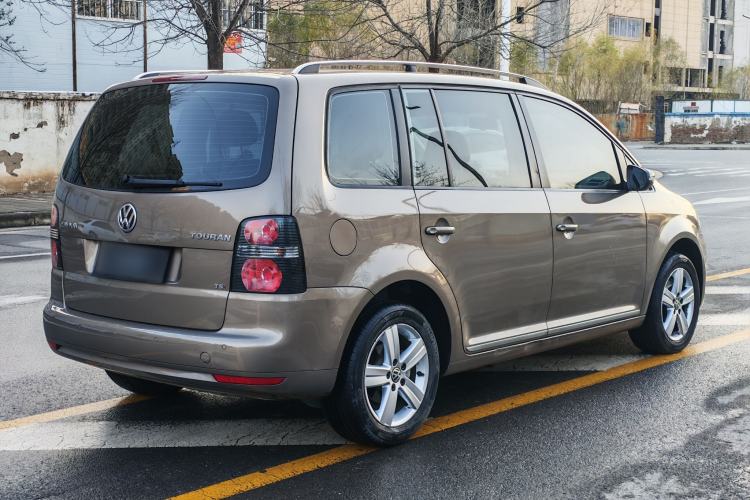 Used Volkswagen Touran 2015 1.4T DSG Comfort Edition 5 Seats