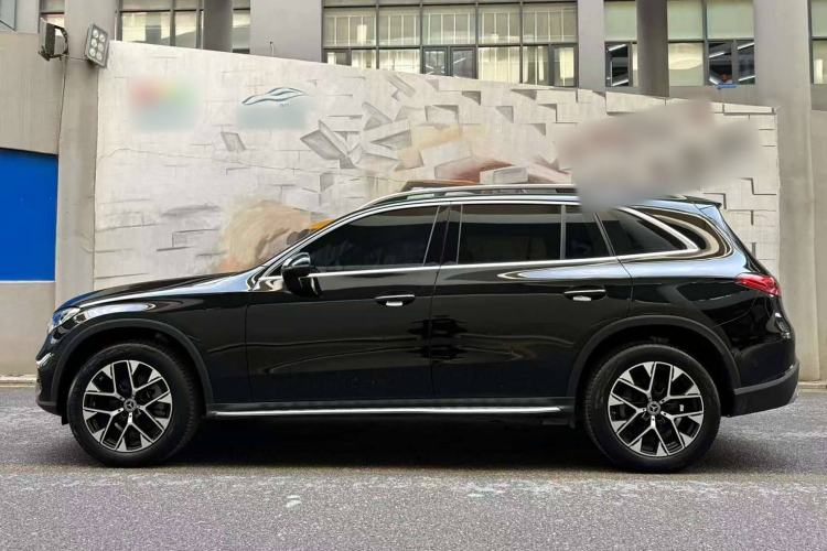 Used Mercedes-Benz GLC 2024 GLC 260 L 4MATIC Dynamic Edition 5-seater
