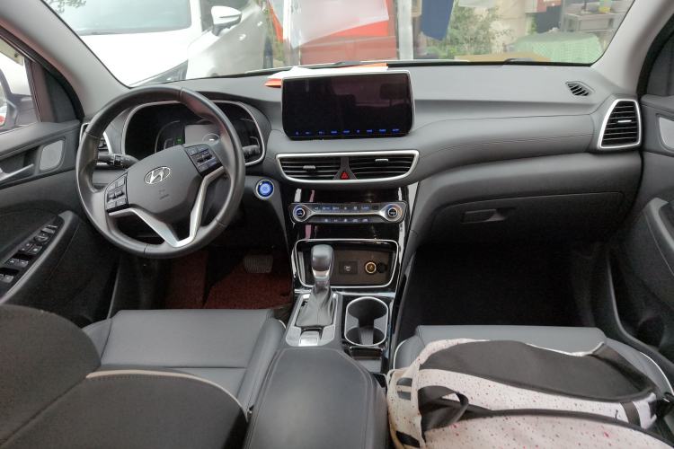 Used Hyundai Tucson 2020 280TGDi Two-Wheel-Drive GLS Fashion Edition China VI Standard
