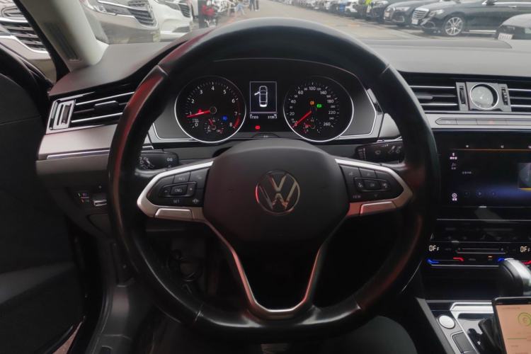 Used Volkswagen Magotan 2020 330TSI DSG Leading Model
