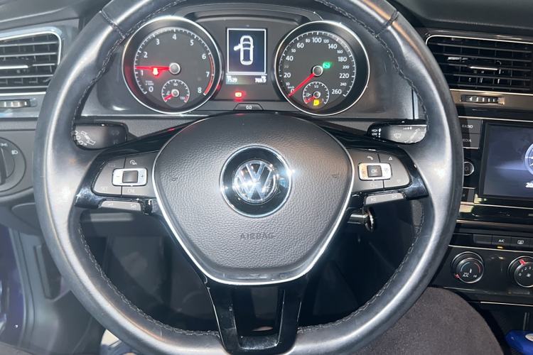 Used Volkswagen Golf 2018 230TSI Automatic Comfort Model
