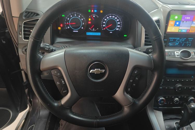 Used Chevrolet Captiva 2014 2.4L 4x4 Flagship Edition 7 Seats