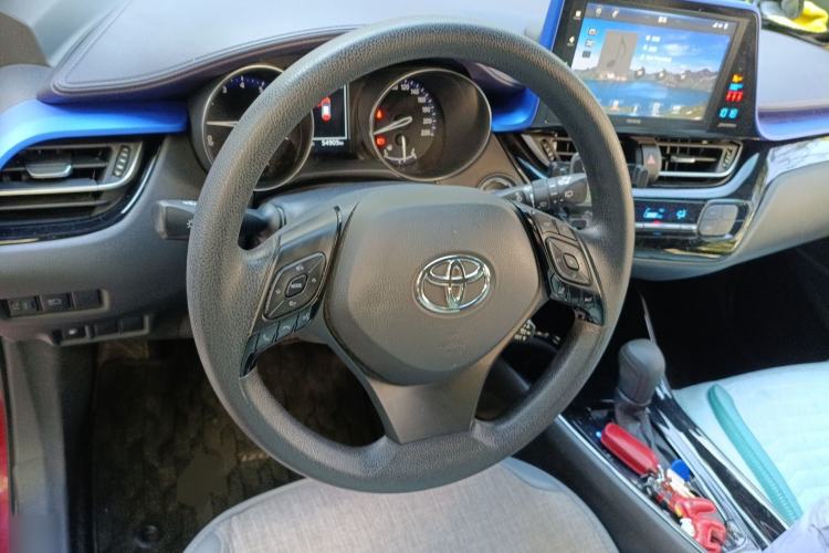 Used Toyota IZOA 2020 2.0L Enjoy Edition