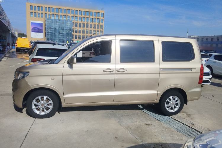 Used Wuling Hongguang V 2021 1.5L Enjoyment Edition LAR

