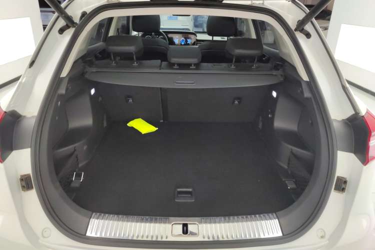 Used Hongqi HS5 2022 Revised Version 2.0T Smart Connect Flagship Edition
