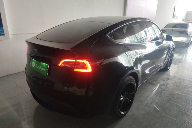 Used Tesla Model Y 2022 Rear-Wheel-Drive Version

