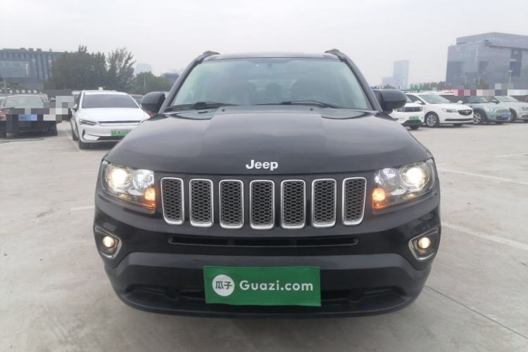 Used  Compass (Import) 2014 Revised Version 2.0L Two-Wheel Drive Elite Edition
