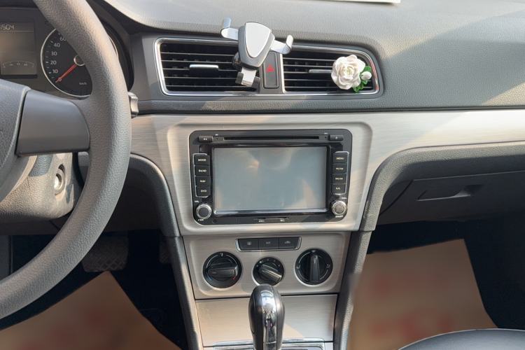 Used Volkswagen Lavida 2013 Restyled Classic 1.6L Automatic Comfort Edition