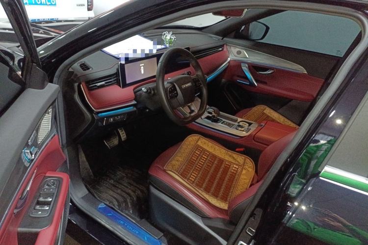 Used JETOUR X70 PLUS 2023 1.5T DCT Brave PLUS 5-Seater
