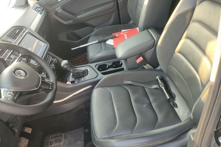 Used Volkswagen Tiguan L 2019 Updated Version 330TSI Automatic Two-Wheel Drive Panoramic Comfort Edition China VI Standard