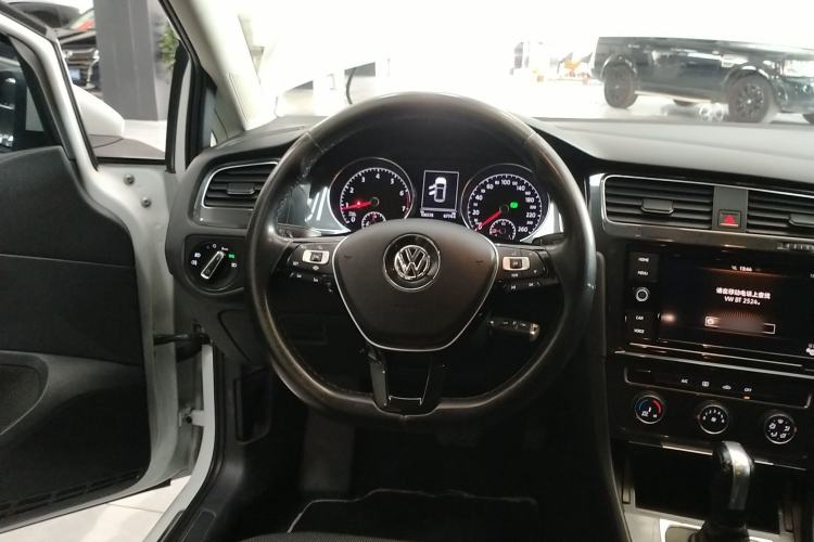 Used Volkswagen Golf 2019 280TSI DSG Comfort Version China V Standard
