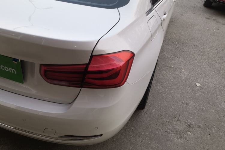 Used BMW 3 Series 2016 320Li Ambition Model
