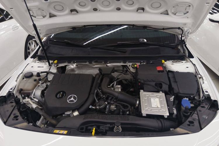 Used Mercedes-Benz A-Class 2021 A 200 L Sport Sedan Fashion Model
