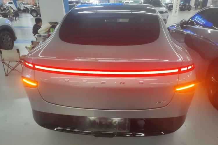 Used XPeng P7 2022 670E+
