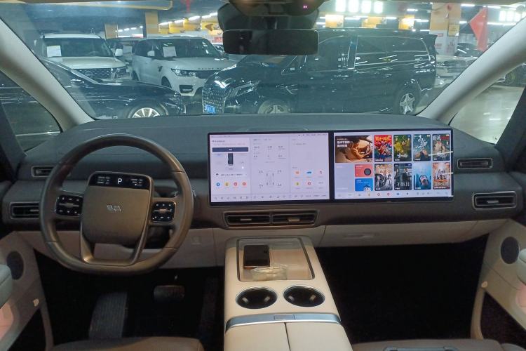 Used Li Auto MEGA 2024 Ultra Model
