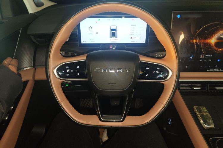 Used Chery Tiggo 8 L 2024 2.0T Two-Wheel Drive Prestige Version 5 Seats
