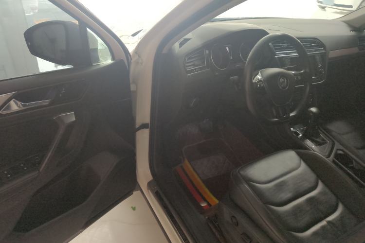 Used Volkswagen Tiguan L 2018 330TSI Automatic Two-Wheel Drive Luxury Edition
