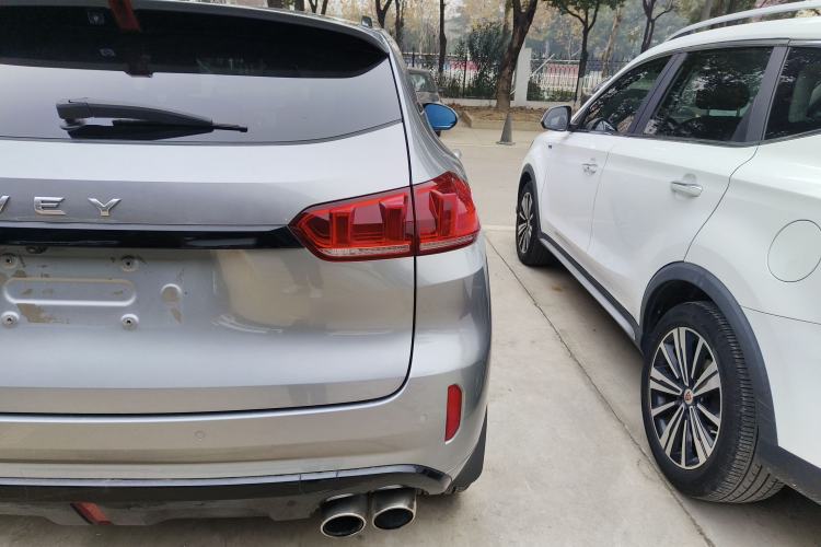 Used Wey VV5 2017 2.0T Ultra-Luxury Version
