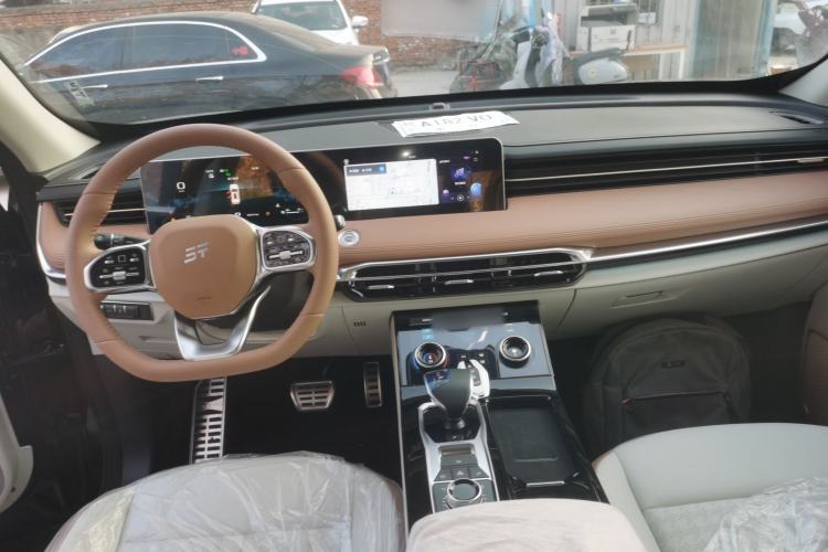 Used JETOUR X70 C-DM 2024 Landwind PRO 7-Seater