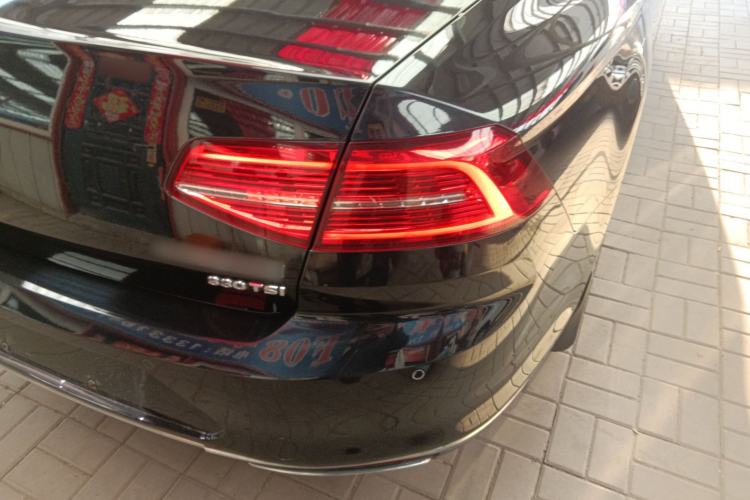 Used Volkswagen Magotan 2018 Facelift 330TSI DSG Luxury Model
