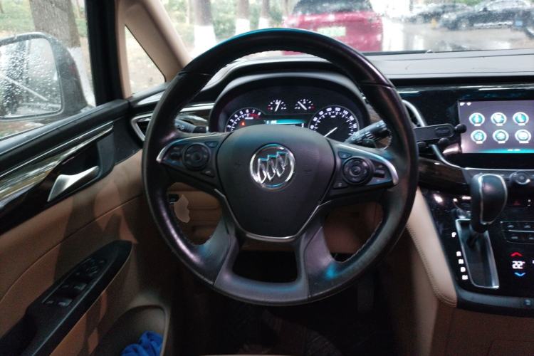 Used Buick GL8 2017 ES 28T Luxury Model China V Standard
