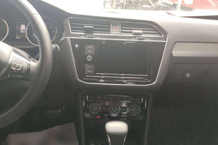 Used Volkswagen Tiguan L 2018 Facelift 330TSI Automatic Two-Wheel Drive Luxury Edition
