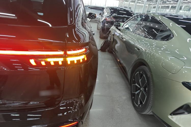 Used Geely Auto Monjaro L 2025 Dongfang Yao 2.0TD Automatic Lanxing Edition
